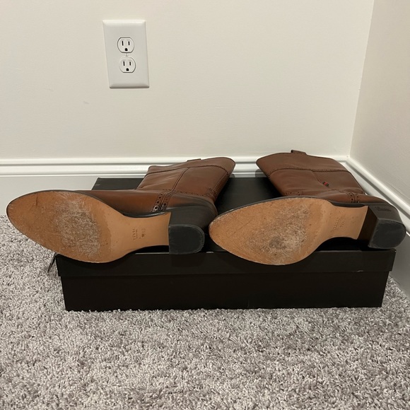 Gucci calf high brown leather boots. Pre-owned from non smoking home. - Picture 5 of 7